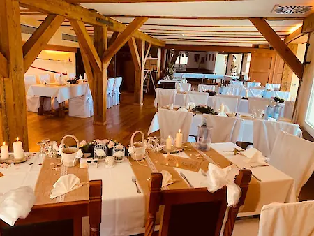 Bild in der Bildergallerie zu Hochzeiten & Feiern: Unvergessliche Momente auf der Burg Stargard