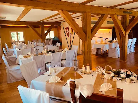 Bild in der Bildergallerie zu Hochzeiten & Feiern: Unvergessliche Momente auf der Burg Stargard